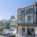 Bright Beachfront Studio With Terrace & Aircon