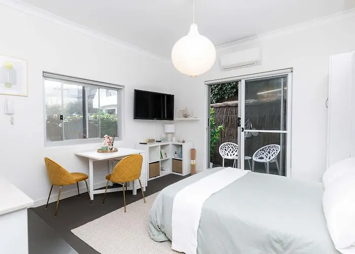 Bright Beachfront Studio With Terrace & Aircon