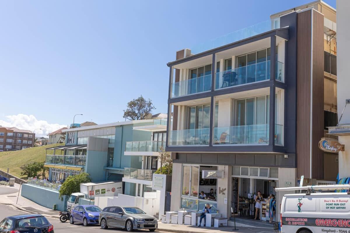 Apartment Bright Beachfront With Terrace & Aircon Sydney